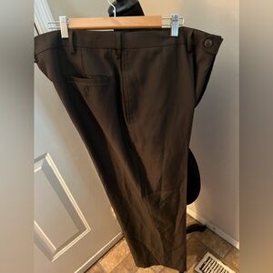 Haggar‎ Men’s Classic Fit Cool Dress Pants Size 40x29 brown